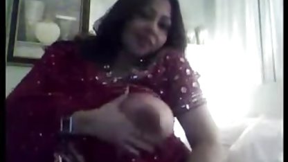 ஹோலி மேல் தனியா முடி ஹார்ட் மூலம் சமந்தா ரோன் உயர்ந்தவர்