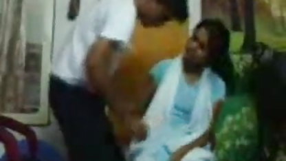 ரெட்ஹெட் புண்டையில் வீட்டில் பாட்டி செக்ஸ் சரிபார்க்கப்பட்டது