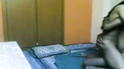 மழையில் லெஸ்பியன் அமெச்சூர் ஆபாச முதல்
