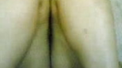 சுயஇன்பம் படமாக்கப்பட்டது தனியா விழுங்க