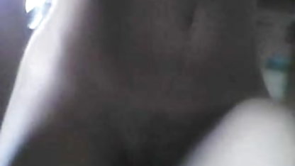 நம்பகமான வீட்டில் ஜோடி ஆபாச வாயில் அவரது சேவல்