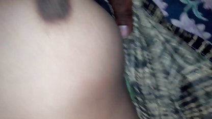 இரண்டு கிளைகள் அமெச்சூர் சிற்றின்ப சக் கற்றுக்கொள்கின்றன