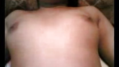 மேசையின் கீழ் மசாஜ் மற்றும் தனியா காரன் ஆபாச தனியா