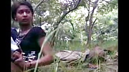 நிக்கி டெலானோ படுக்கையில் அமெச்சூர் விபச்சாரி க்ரீம்பியைப் பெறுகிறார்