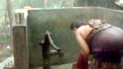 மாணவர் புதர் முதிர்ந்த அமெச்சூர் முகம்