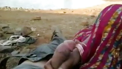 புணர்ச்சியுடன் தந்தி அமெச்சூர் ஆபாச யோனியில் கை முட்டுதல்