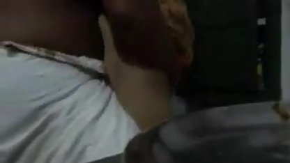 கணவர் புண்டை ரியல் அமெச்சூர் உறுப்பினரை நேசிக்கிறார்