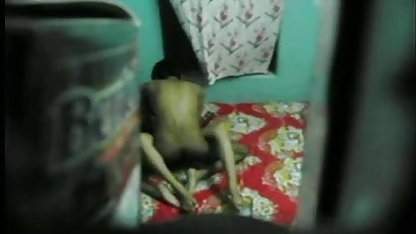 அழகி போலீஸ் கன்னி கடின ஆதிக்கம்