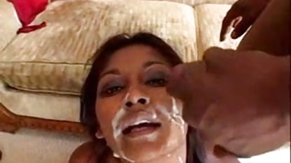 திட்டமிடப்பட்ட முதிர்ந்த முக படங்கள் BDSM கூட்டம்