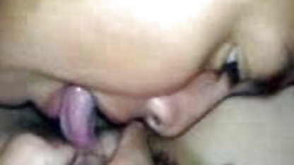 கவர்ச்சியான பெண் அமெச்சூர் செக்ஸ் குலுக்க