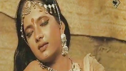 அவர்கள் பிரிட்டிஷ் ஆபாச வீட்டில் குளித்துவிட்டு கன்னியைப் பறித்தார்கள்
