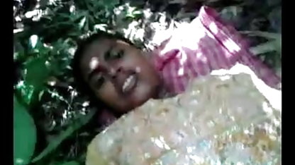 சிவப்பு மென்மையான தனியா குளிப்பது படங்கள் பெண்