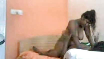 ஜெசிகா ஜேம்ஸ் அமெச்சூர் ஸ்ட்ரிப் போக்கர் எழுதிய சோலோ
