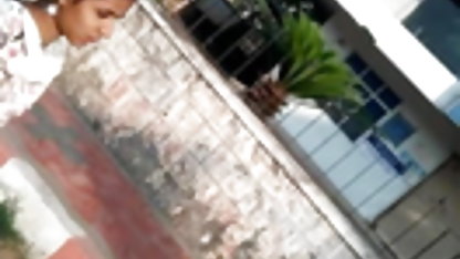 படுக்கையில் உட்கார்ந்து படுக்கையில் உணர்ச்சி அமெச்சூர் செக்ஸ் உட்கார்ந்தாள்