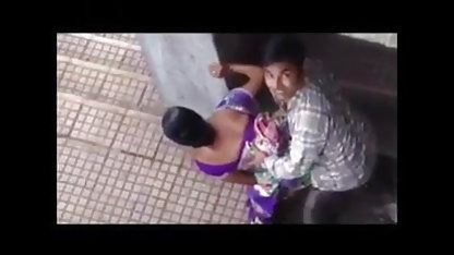 அவள் ஒரு குளிப்பது வீட்டில் ஆபாச அனுபவம் வாய்ந்த ஸ்விங்கர்