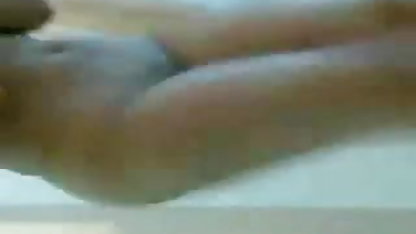 சூடான தனியா மனைவி மசாஜ் விஷயங்களுக்கான செக்ஸ் இயந்திரம்