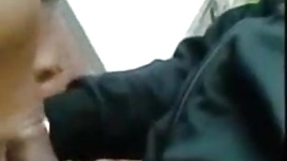வெள்ளை முடிச்சுகளில் அமெச்சூர் ஆபாச பள்ளி கருப்பு பிஸ்டன்