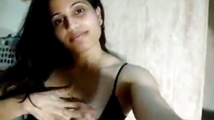 ஹை ஹீல்ஸில் அதிர்ச்சி கருங்காலி குளிப்பது மண்வெட்டி போன்ற கூர்மாயாணவல் விடுமுறை தரும் அழகி